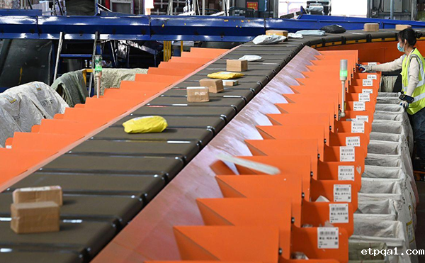  仓库分拣"新宠"高速直线窄带分拣机凭什么替代人工?