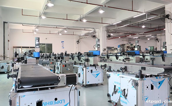  震撼揭秘,全自动转角贴标机如何颠覆包装行业效率